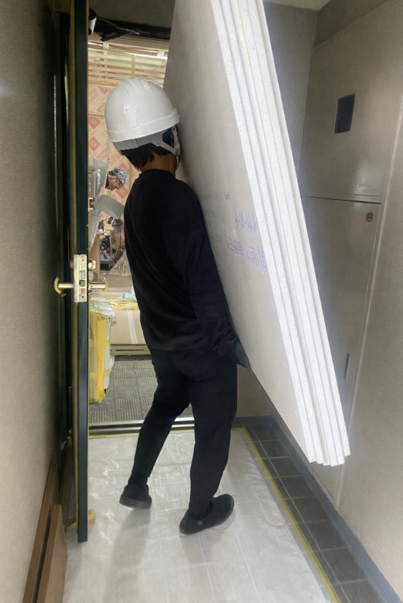 石膏ボード搬入